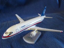 Sukhoi SuperJet100-95 scala 1-72
